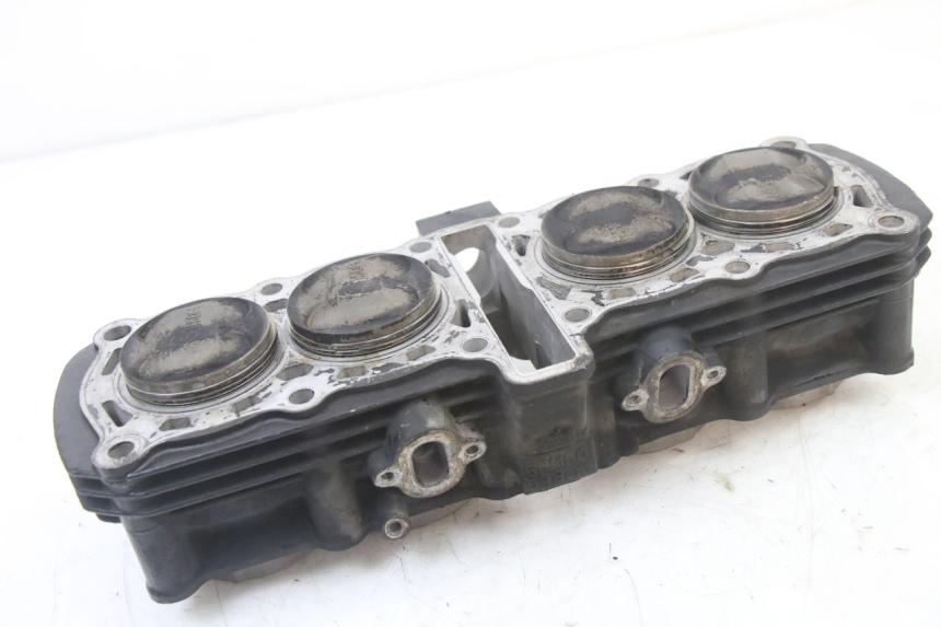 photo de ZYLINDER KOLBEN YAMAHA FZS FAZER 600 (2001 - 2003) - Technische Nahaufnahme