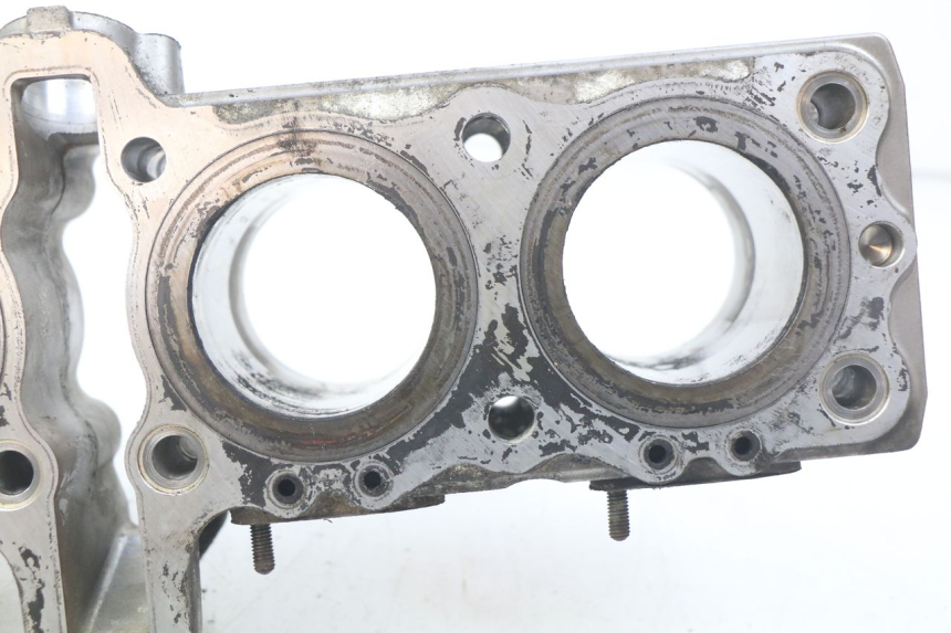 photo de ZYLINDER KOLBEN SUZUKI GSF S BANDIT 600 (2000 - 2004) - Zoom auf Gebrauchszustand