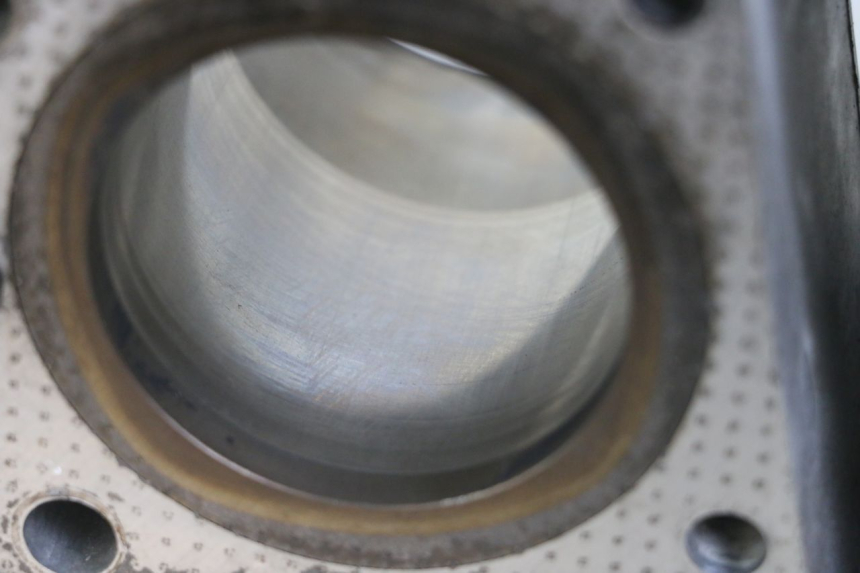 photo de ZYLINDER KOLBEN SUZUKI GSX E 250 (1982 - 1983) - Geprüftes Gebrauchtteil