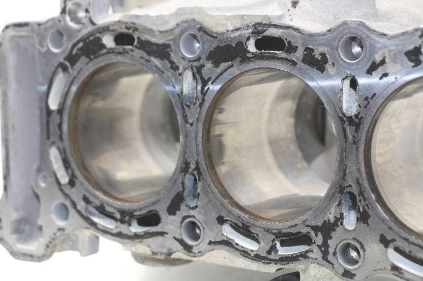 photo de ZYLINDER KOLBEN SUZUKI GSX-R GSXR 600 (2001 - 2003) - Detailansicht des Bauteils