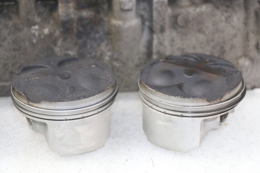 photo de ZYLINDER KOLBEN SUZUKI GSX-R GSXR 600 (2001 - 2003) - Profilansicht des Ersatzteils