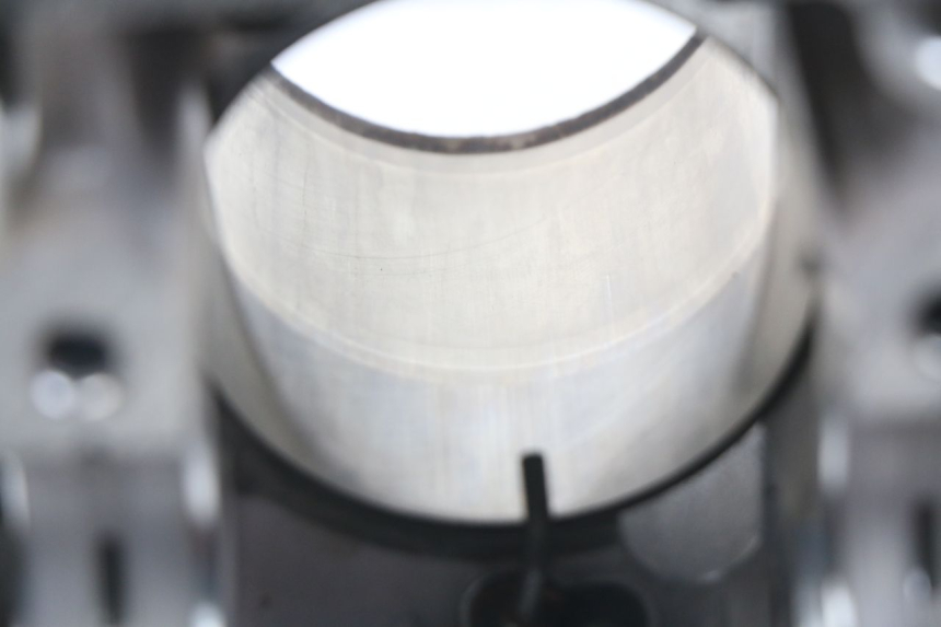 photo de ZYLINDER KOLBEN SUZUKI GSX-R GSXR 600 (2001 - 2003) - Oberflächenzustand und Material