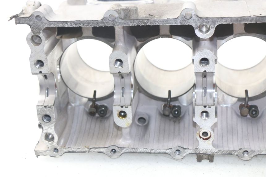 photo de ZYLINDER KOLBEN SUZUKI GSX-R GSXR 600 (2001 - 2003) - Kennzeichnungen und Originalreferenzen