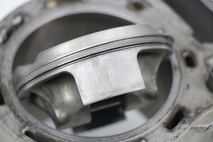 photo de ZYLINDER KOLBEN HONDA CRF 250 (2013 - 2016) - Profilansicht des Ersatzteils