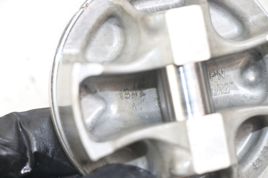 photo de ZYLINDER KOLBEN HONDA CRF 250 (2013 - 2016) - Alternative Perspektive