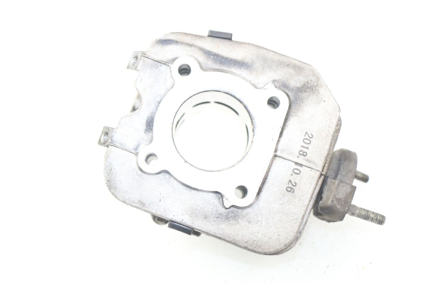 photo de ZYLINDER KOLBEN PEUGEOT KISBEE 2T 50 (2018 - 2022) - Details der Befestigungspunkte