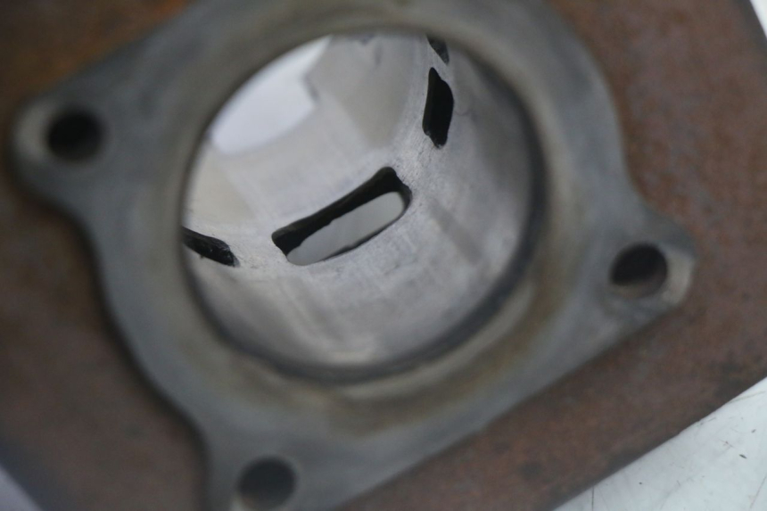 photo de ZYLINDER KOLBEN PEUGEOT KISBEE 2T 50 (2010 - 2017) - Weitere Ansicht des Artikels