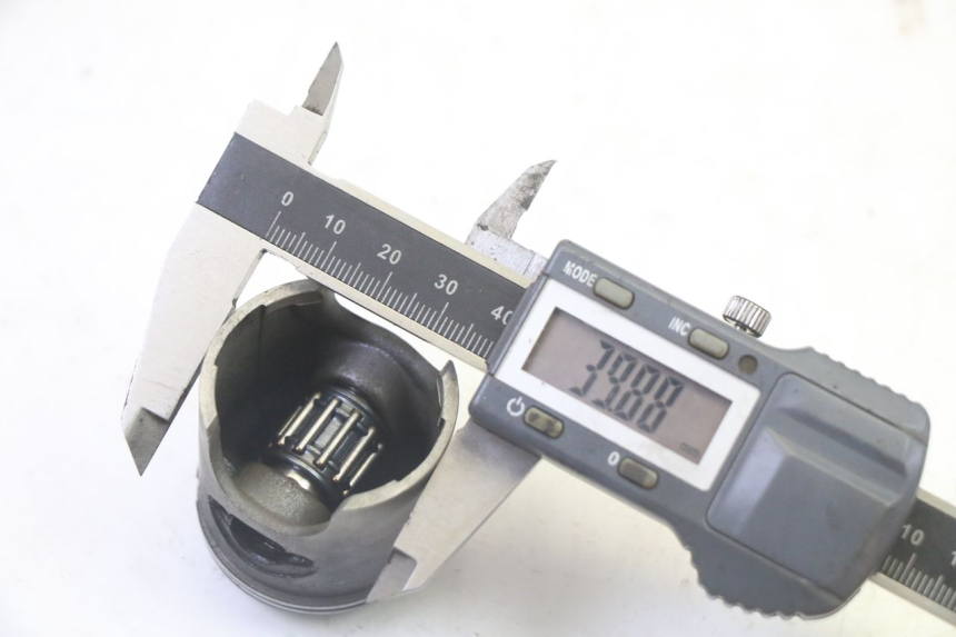 photo de ZYLINDER KOLBEN PEUGEOT KISBEE 2T 50 (2010 - 2017) - Alternativer Blickwinkel