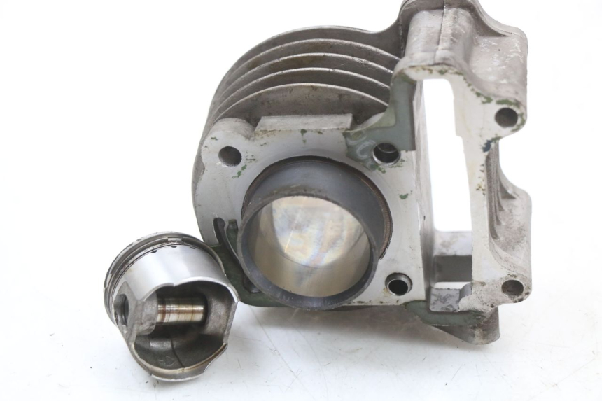 photo de ZYLINDER KOLBEN PEUGEOT KISBEE 4T 50 (2018 - 2022) - Technische Nahaufnahme