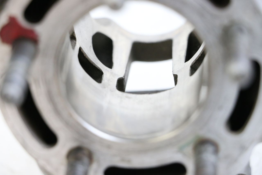 photo de ZYLINDER KOLBEN KAWASAKI KX 85 (2014 - 2021) - Details der Befestigungspunkte
