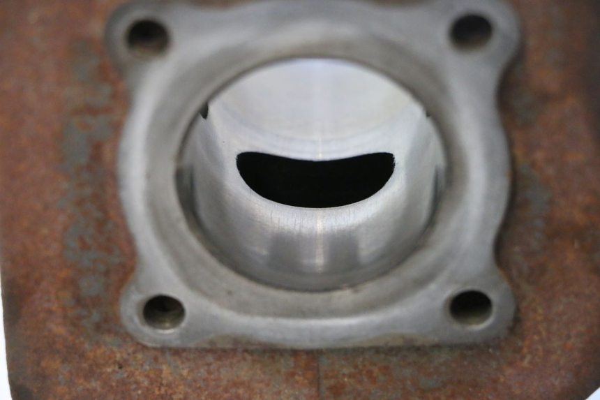 photo de ZYLINDER KOLBEN PEUGEOT LUDIX 50 (2005 - 2007) - Technische Nahaufnahme