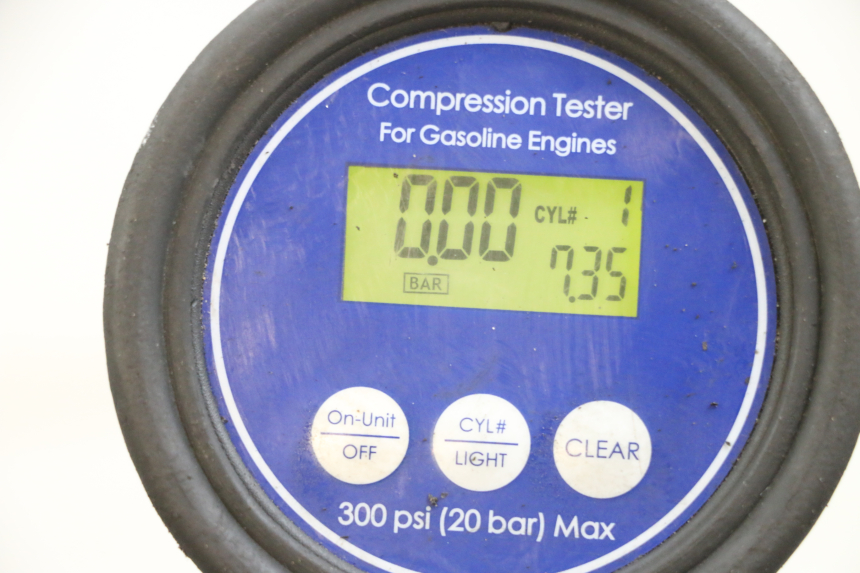 photo de ZYLINDER KOLBEN PIAGGIO MP3 RL 250 (2006 - 2010) - Fokus auf die Struktur