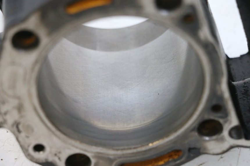 photo de ZYLINDER KOLBEN PIAGGIO MP3 RL 250 (2006 - 2010) - Alternative Perspektive