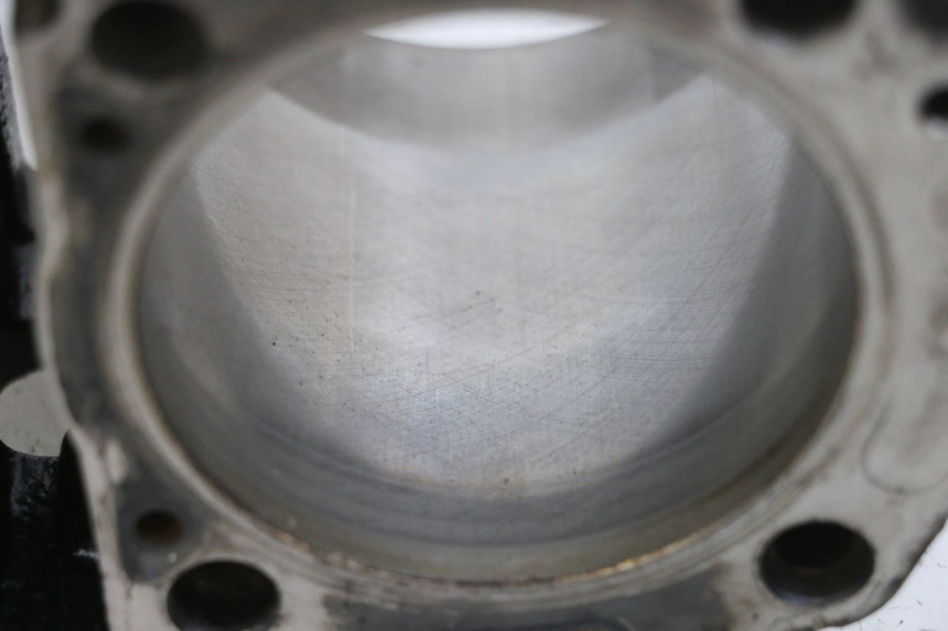 photo de ZYLINDER KOLBEN PIAGGIO MP3 RL 250 (2006 - 2010) - Gesamtansicht des Produkts