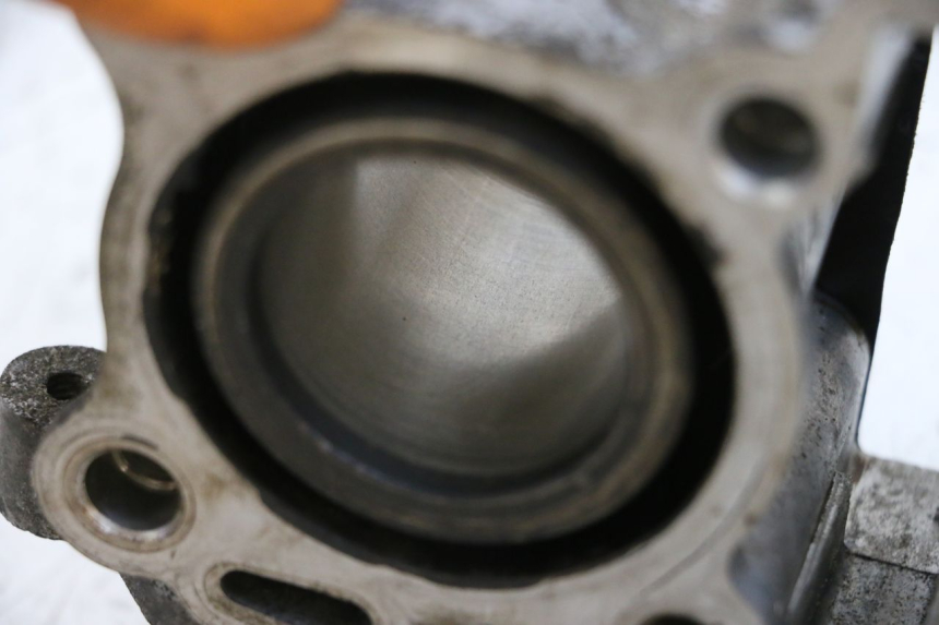 photo de ZYLINDER KOLBEN YAMAHA NEOS NEO'S 4T 50 (2008 - 2016) - Alternative Perspektive