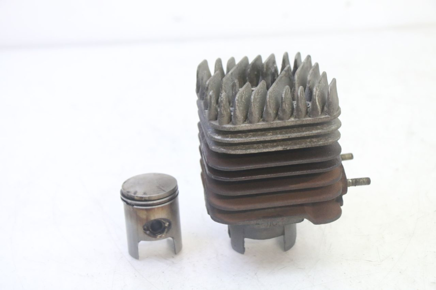 photo de ZYLINDER KOLBEN PIAGGIO NEW TYPHOON 50 (2010 - 2017) - Hauptansicht