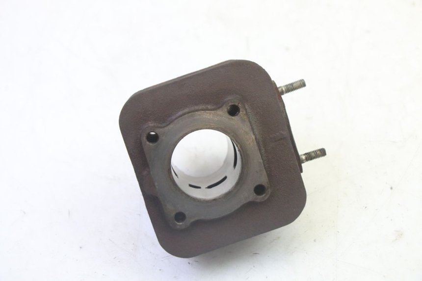 photo de ZYLINDER KOLBEN PIAGGIO NEW TYPHOON 50 (2010 - 2017) - Details der Befestigungspunkte