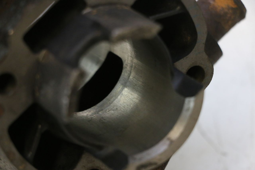 photo de ZYLINDER KOLBEN MBK NITRO 50 (2004 - 2008) - Details der Befestigungspunkte