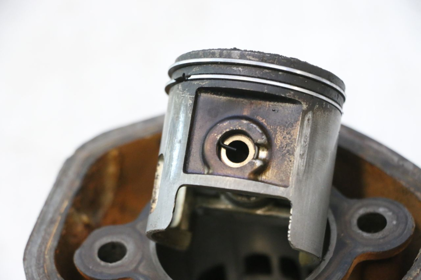 photo de ZYLINDER KOLBEN MBK NITRO 50 (2004 - 2008) - Fokus auf die Struktur