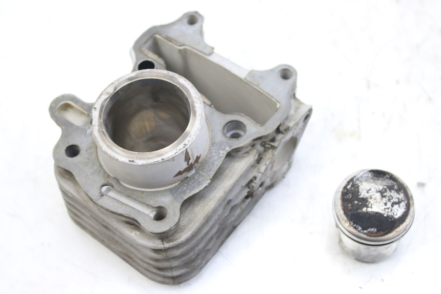 photo de ZYLINDER KOLBEN SYM ORBIT 2 4T 50 (2008 - 2017) - Technische Nahaufnahme