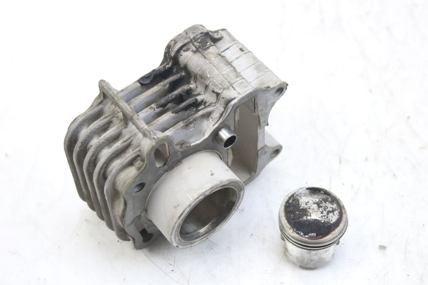 photo de ZYLINDER KOLBEN SYM ORBIT 2 4T 50 (2008 - 2017) - Gesamtansicht des Produkts