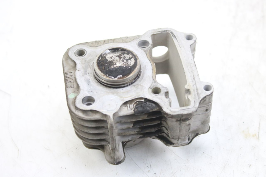 photo de ZYLINDER KOLBEN SYM ORBIT 2 4T 50 (2008 - 2017) - Kennzeichnungen und Originalreferenzen