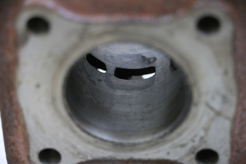 photo de ZYLINDER KOLBEN SYM ORBIT 2 50 (2008 - 2014) - Geprüftes Gebrauchtteil