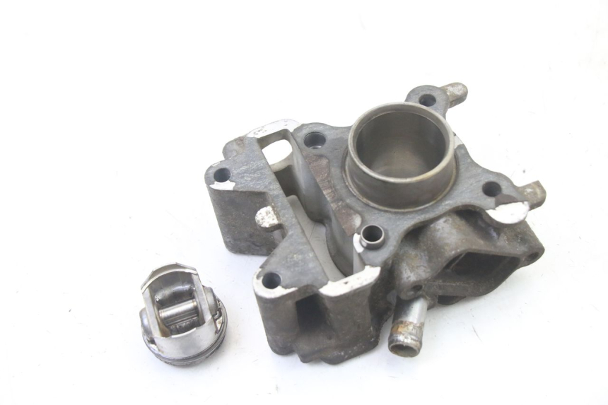 photo de ZYLINDER KOLBEN MBK OVETTO 4T 50 (2008 - 2016) - Alternative Perspektive