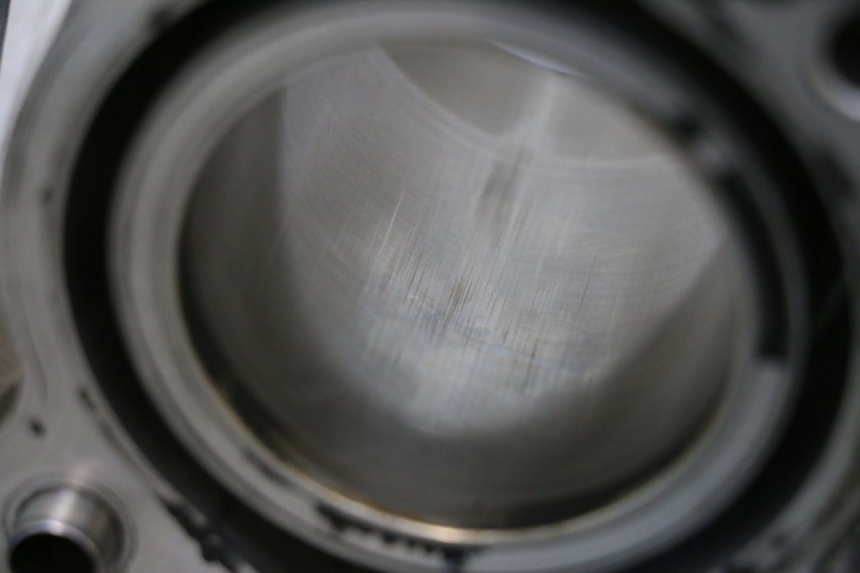 photo de ZYLINDER KOLBEN HONDA PCX (JF57/JF64) 125 (2014 - 2018) - Zoom auf Komponenten