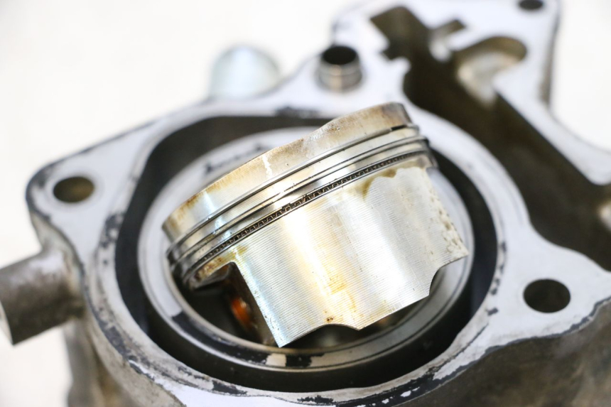 photo de ZYLINDER KOLBEN HONDA PCX (JF57/JF64) 125 (2014 - 2018) - Alternative Perspektive