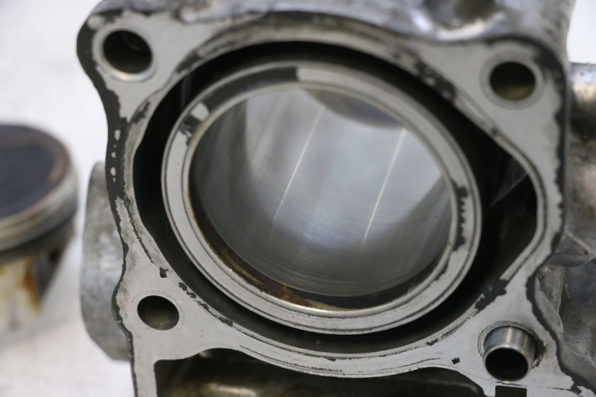 photo de ZYLINDER KOLBEN HONDA PCX (JF57/JF64) 125 (2014 - 2018) - Oberflächenzustand und Material