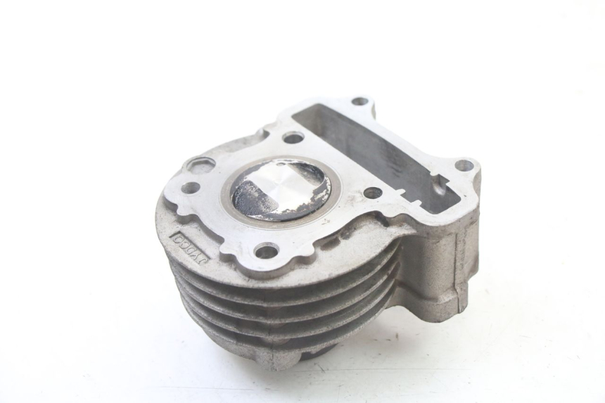 photo de ZYLINDER KOLBEN PEUGEOT KISBEE 4T 50 (2010 - 2017) - Alternative Perspektive