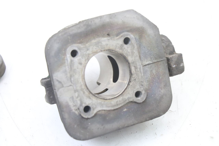 photo de ZYLINDER KOLBEN PEUGEOT LUDIX ONE 50 (2005 - 2008) - Weitere Ansicht des Artikels