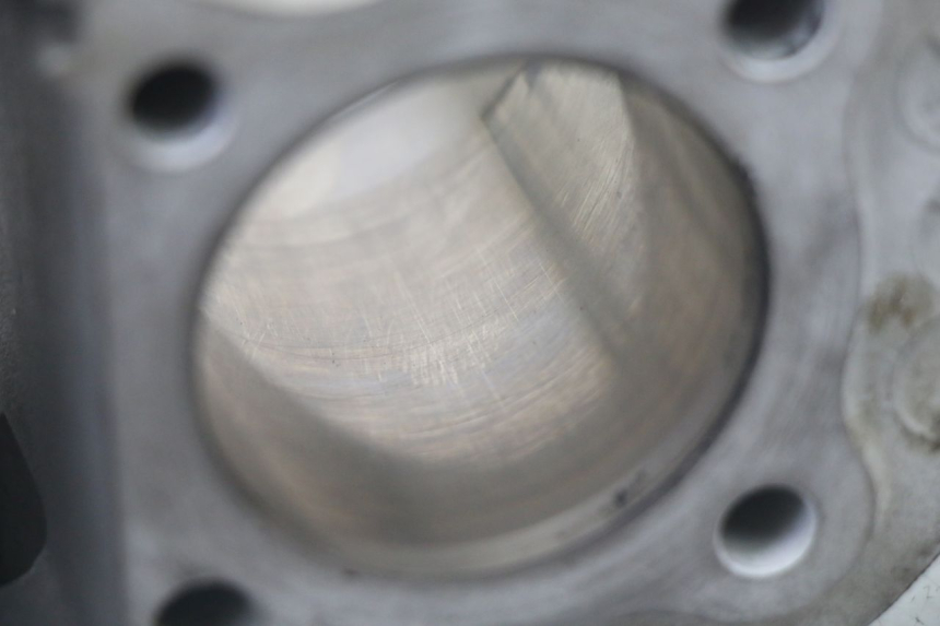 photo de ZYLINDER KOLBEN PEUGEOT VIVACITY 125 (2010 - 2017) - Charakteristische Merkmale