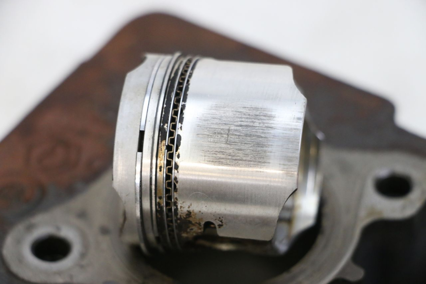 photo de ZYLINDER KOLBEN PIAGGIO ZIP 4T 50 (2018 - 2020) - Hochauflösende Nahaufnahme