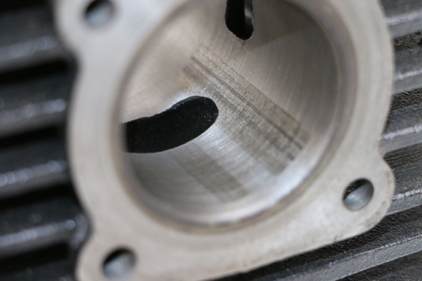 photo de ZYLINDER KOLBEN YAMAHA PW 80 (1983 - 2014) - Alternative Perspektive