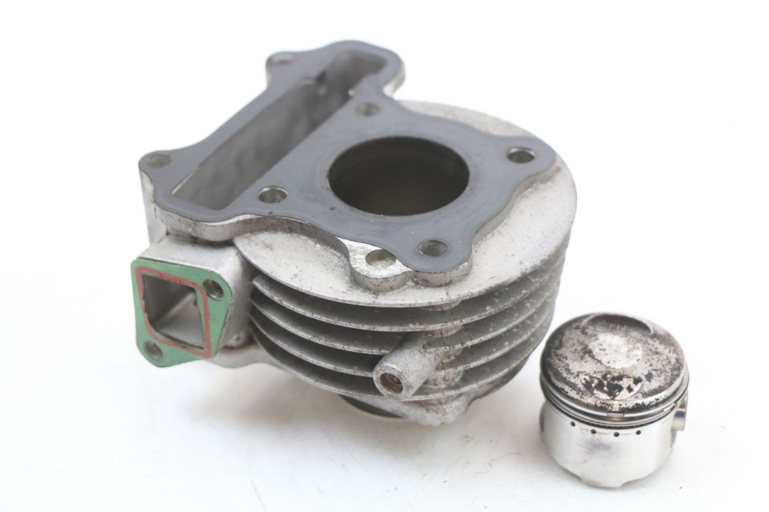 photo de Zylinder Kolben EUROCKA R8 4T 50 (2013 - 2022) - Zoom auf Gebrauchszustand