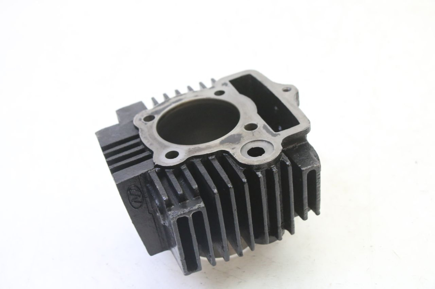 photo de ZYLINDER KOLBEN APOLLO RFZ 125 - Oberflächenzustand und Material