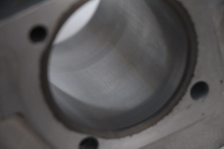 photo de ZYLINDER KOLBEN APOLLO RFZ 140 - Zoom auf Komponenten