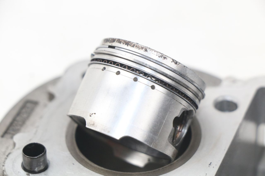 photo de ZYLINDER KOLBEN TNT MOTOR ROMA 10' 4T 50 (2007 - 2018) - Oberflächenzustand und Material