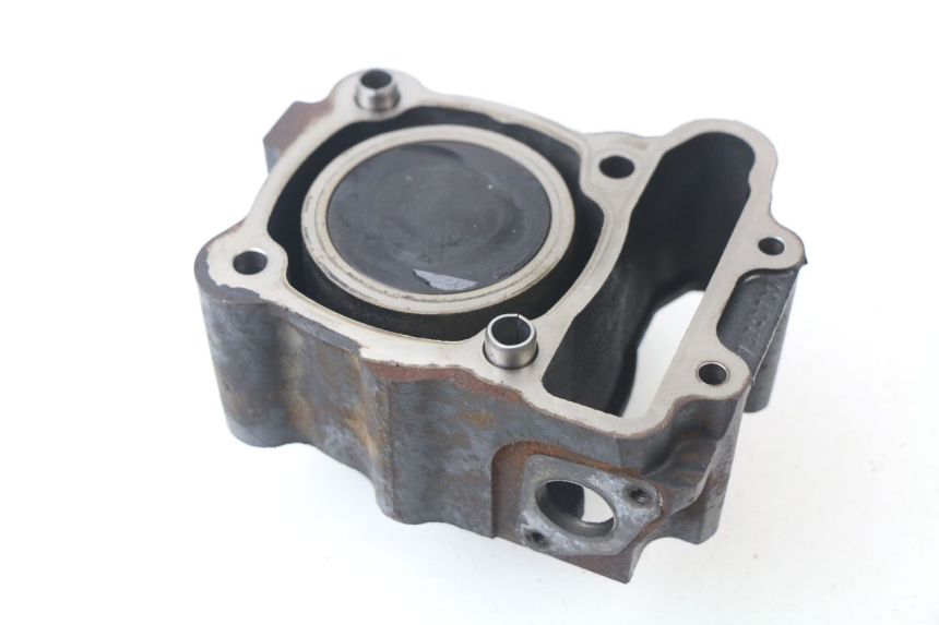 photo de ZYLINDER KOLBEN PEUGEOT SATELIS COMPRESSOR K15 125 (2006 - 2009) - Detailansicht des Bauteils