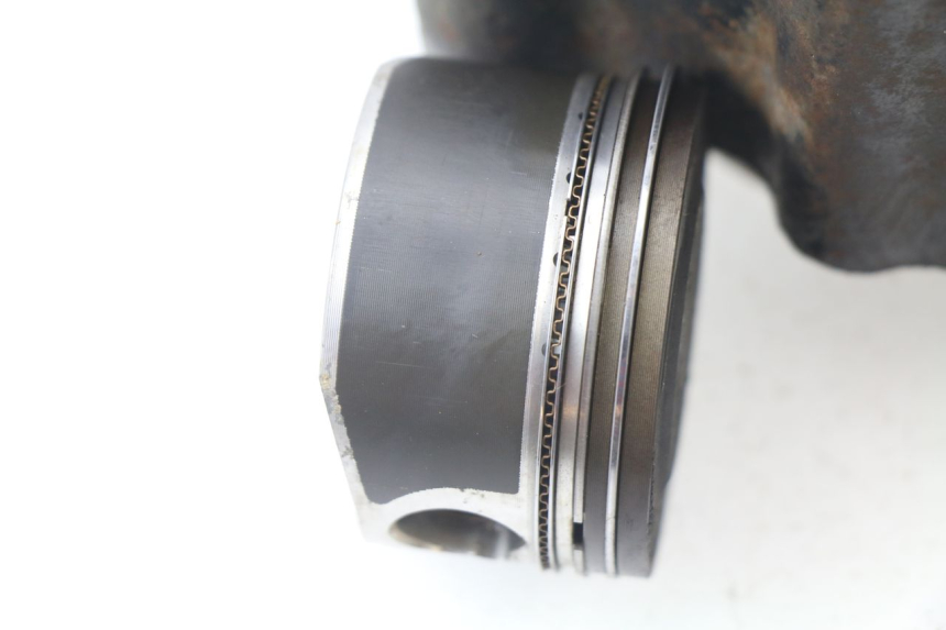 photo de ZYLINDER KOLBEN PEUGEOT SATELIS COMPRESSOR K15 125 (2006 - 2009) - Zoom auf Komponenten