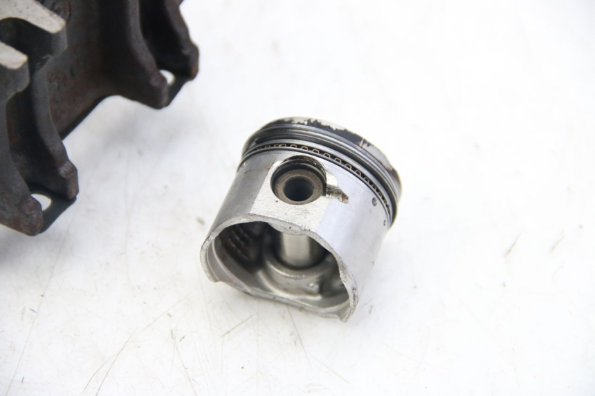 photo de ZYLINDER KOLBEN APRILIA SCARABEO 4T 50 (2009 - 2017) - Detailansicht des Bauteils