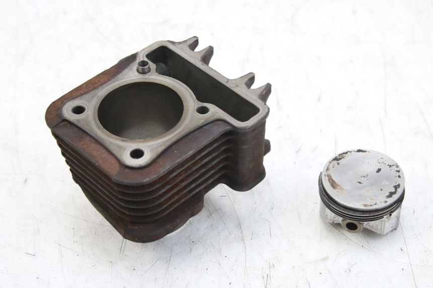 photo de ZYLINDER KOLBEN APRILIA SCARABEO 100 (2003 - 2012) - Detailansicht des Bauteils