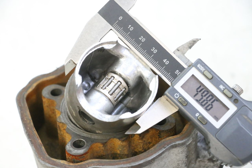 photo de ZYLINDER KOLBEN DERBI SENDA SM DRD 50 (2008 - 2013) - Alternative Perspektive