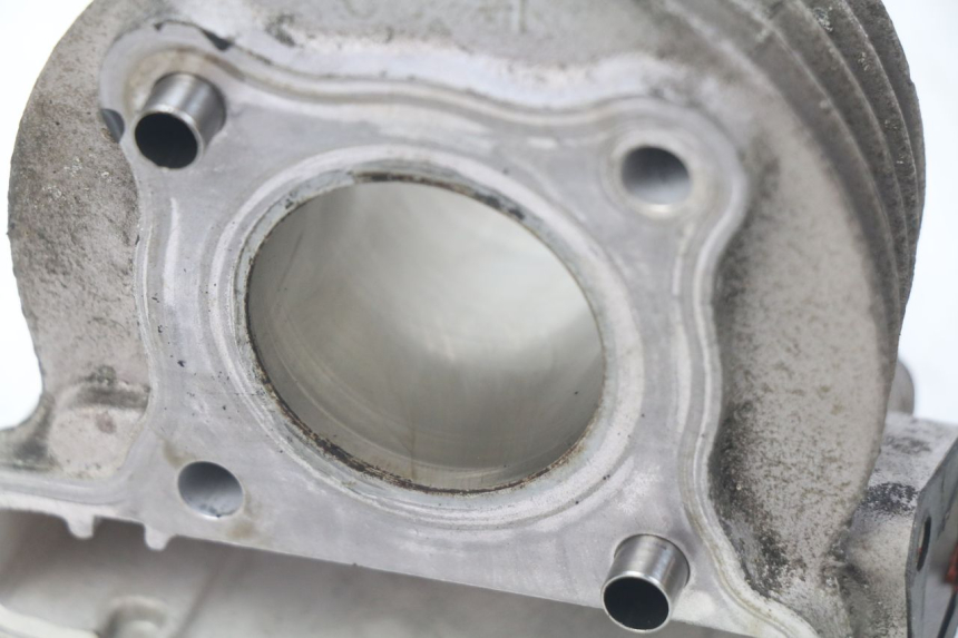 photo de ZYLINDER KOLBEN KYMCO SENTO 50 (2008 - 2013) - Alternative Perspektive