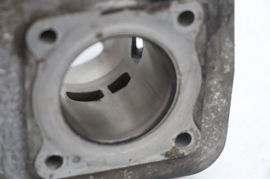 photo de ZYLINDER KOLBEN PEUGEOT SPEEDFIGHT 2 AC 50 (2000 - 2009) - Weitere Ansicht des Artikels