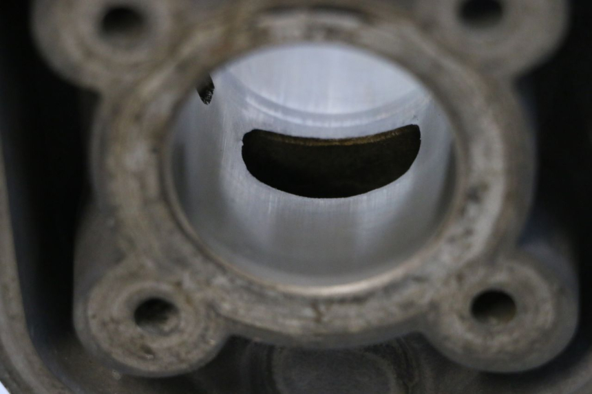 photo de ZYLINDER KOLBEN PEUGEOT SPEEDFIGHT LC 50 (1996 - 2002) - Details der Befestigungspunkte