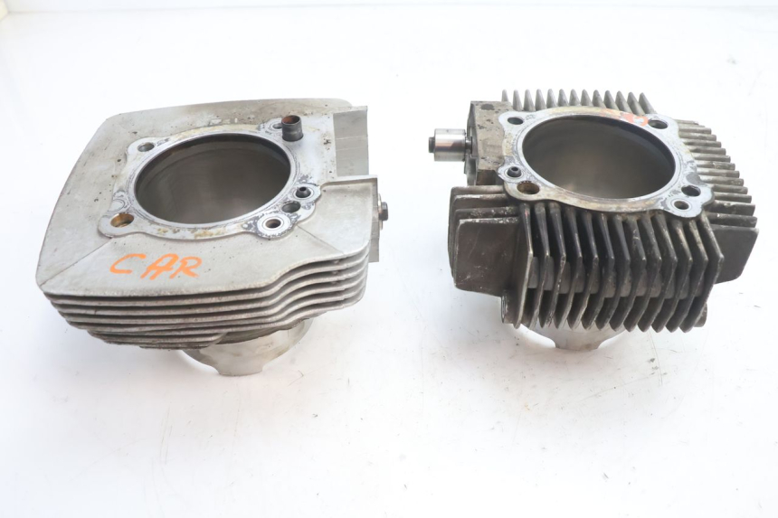photo de ZYLINDER KOLBEN DUCATI SS IE DS CARENEE 1000 (2002 - 2006) - Details der Befestigungspunkte