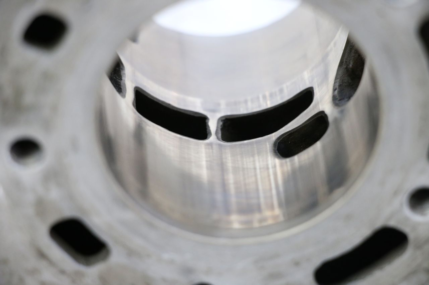 photo de ZYLINDER KOLBEN CAGIVA SUPER CITY 125 (1992 - 1997) - Kennzeichnungen und Originalreferenzen